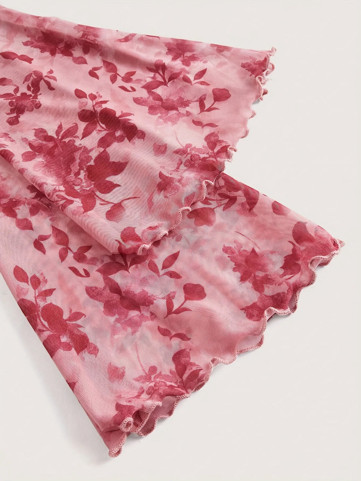 Floral Printed Sweet V-Neck Mesh Top