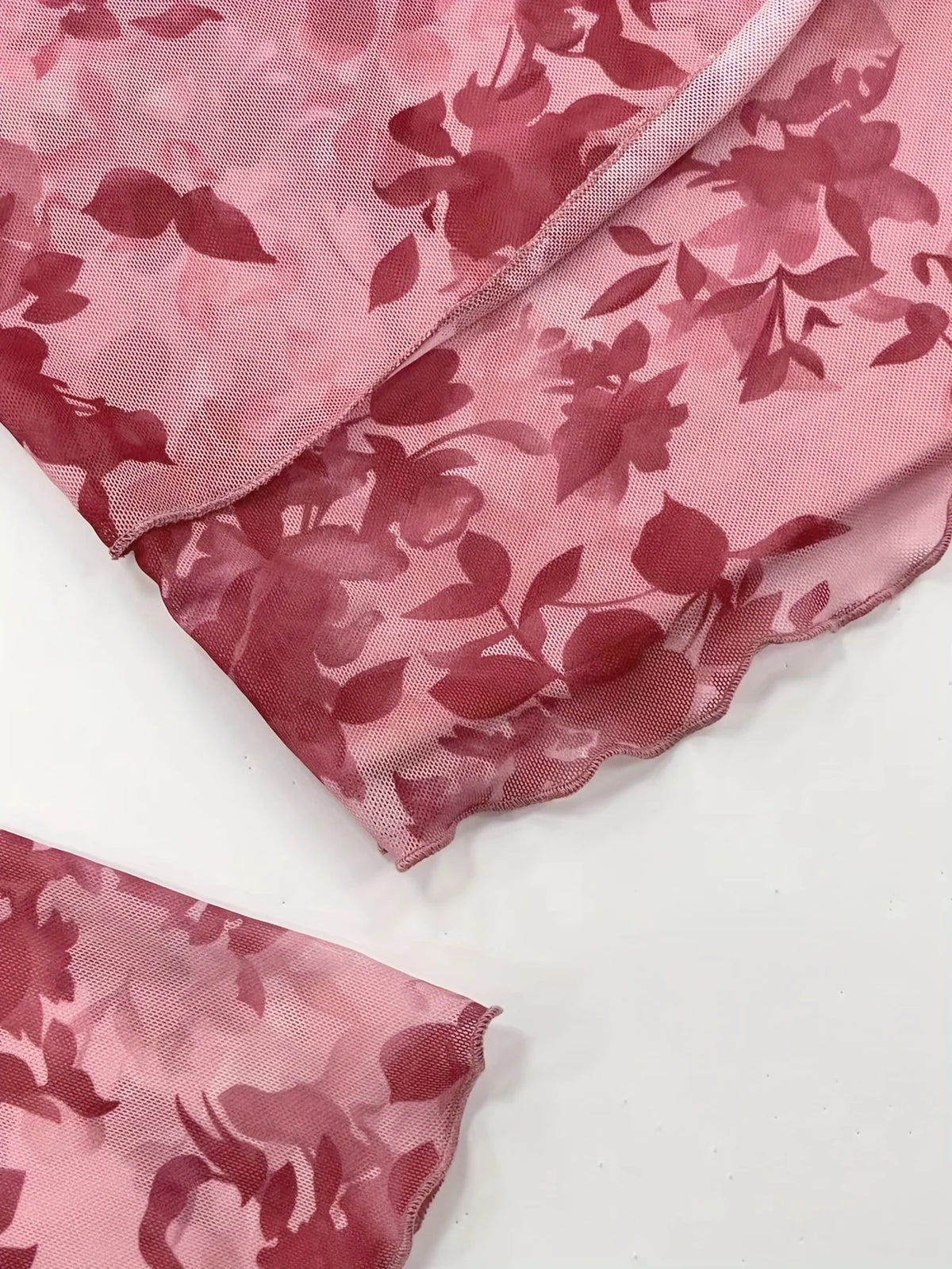 Floral Printed Sweet V-Neck Mesh Top