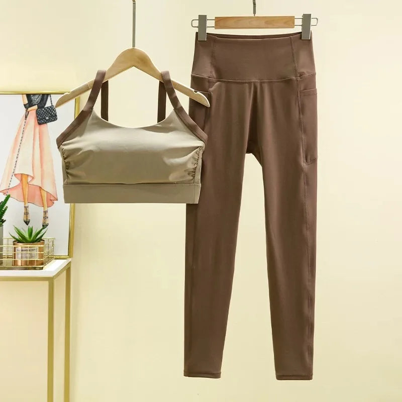 Cross Back Integrated Yoga Set