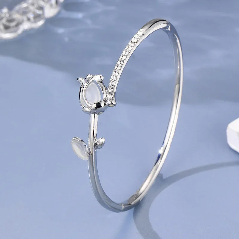 Exquisite Opal Tulip Zircon Bracelet