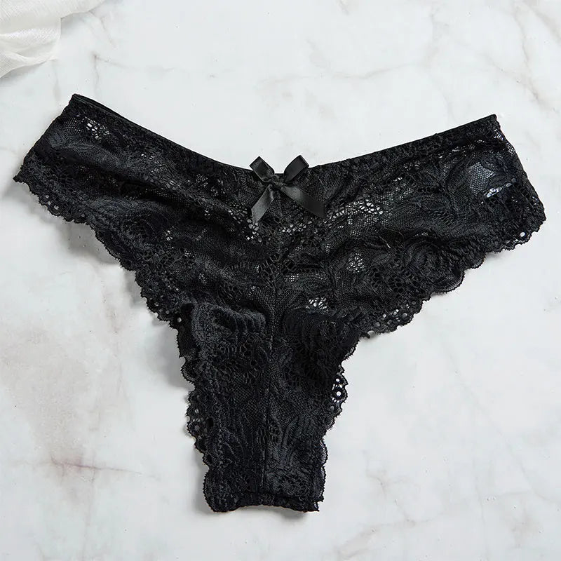 Mia Suspender Lace Thong Set