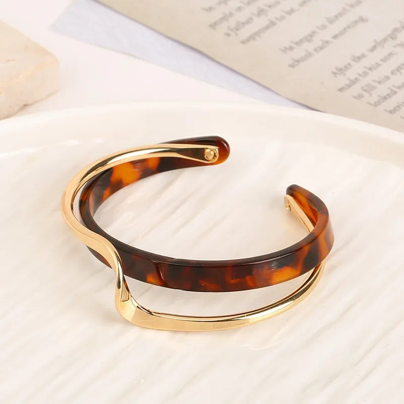 Korean Light Luxury White Shellfis Board Bracelet