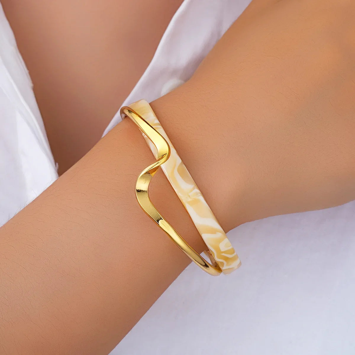 Korean Light Luxury White Shellfis Board Bracelet