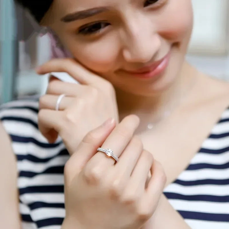 New 925 Sterling Silver Zircon Ring