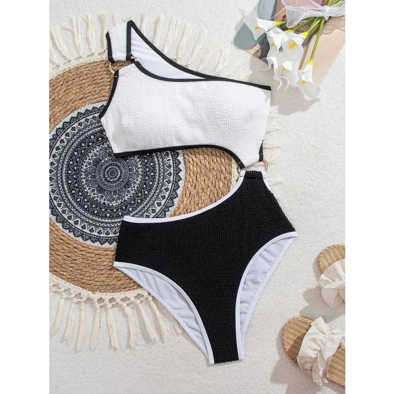 One-Piece Snake Pattern Swimwear